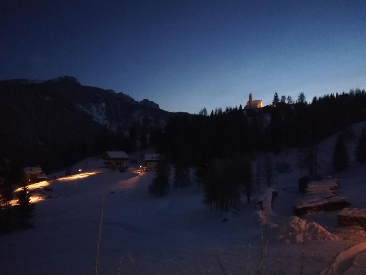 Apartmán Cesa De Conesel Colle Santa Lucia Exteriér fotografie